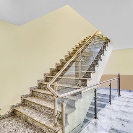 Hotel O Prince Home Stay Near Ambience Mall نيودلهي المظهر الخارجي الصورة
