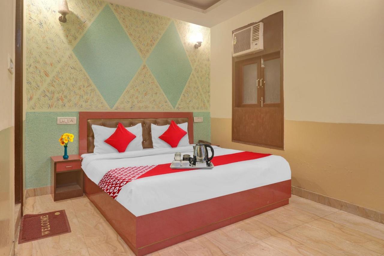 Hotel O Prince Home Stay Near Ambience Mall نيودلهي المظهر الخارجي الصورة