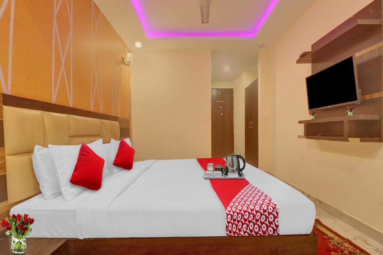 Hotel O Prince Home Stay Near Ambience Mall نيودلهي المظهر الخارجي الصورة